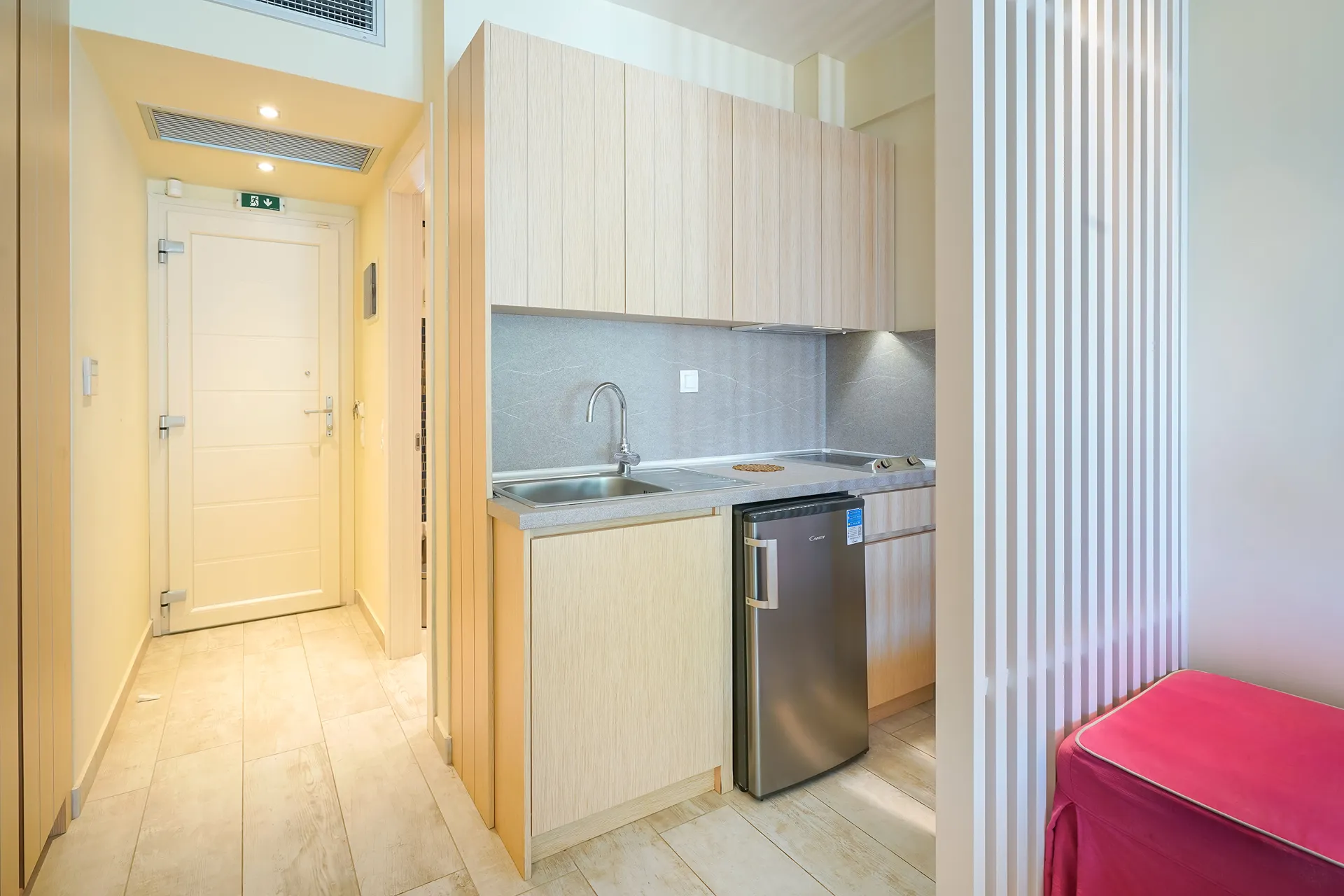 Tiara Holidays - Iliorama Seaside Luxury Suites & Apartments - Double Room with Sea View - kitchen